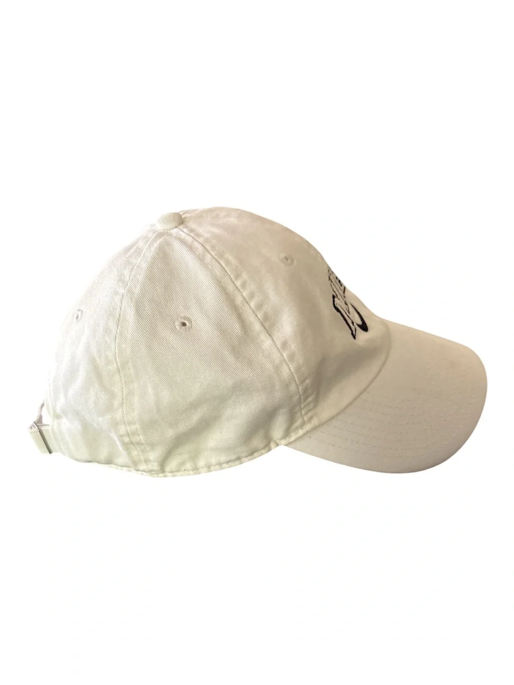 NIKE WOMENS BASEBALL CAP WHITE WITH NAVY LETTERS AND LOGO SO COOL JUST BUY IT!